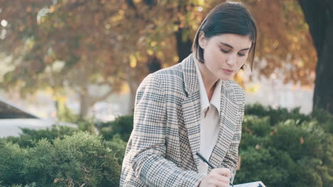 businesswoman working outdoor.