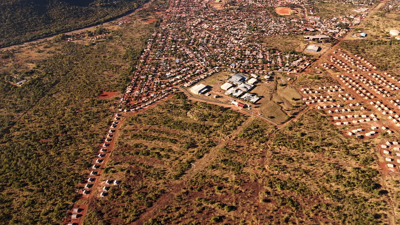 Breaking New Ground housing project on outskirts of Thabazimbi, Regorogile
