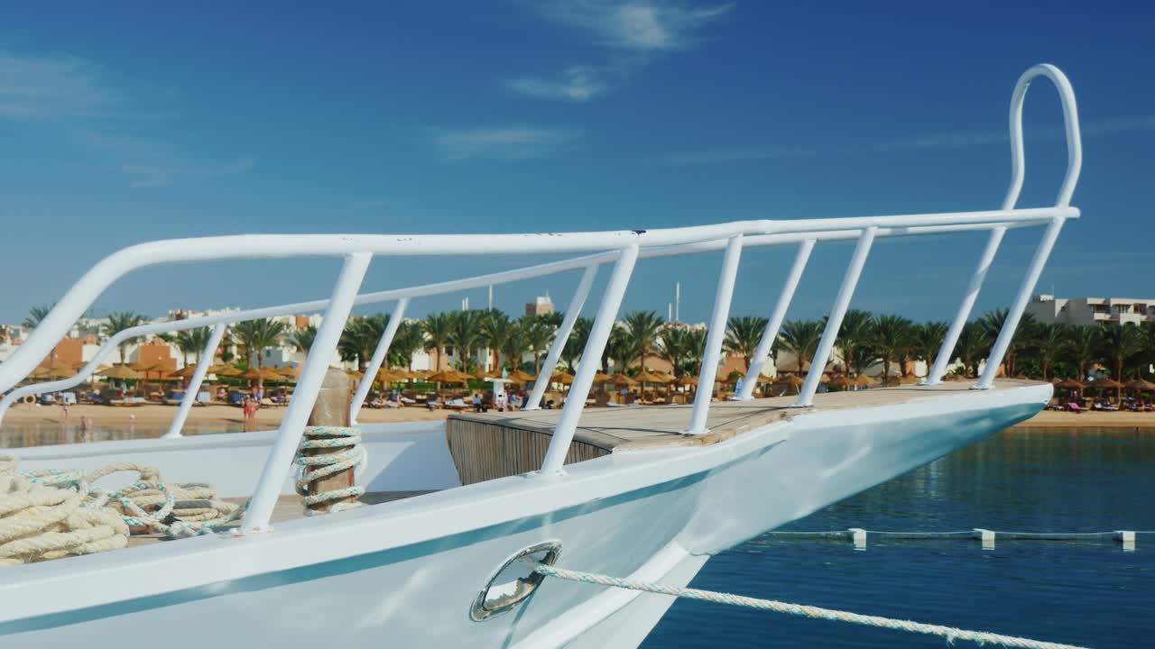 bote de nariz en el fondo del cielo