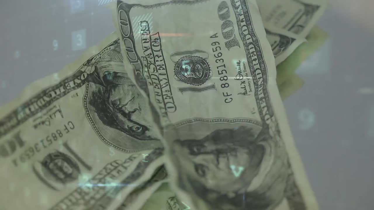 은행권 위에서 움직이는 데이터 처리의 애니메이션