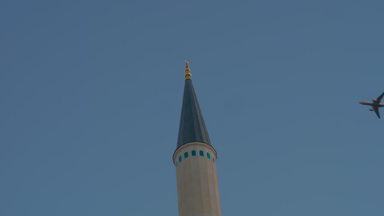 airplane and minaret