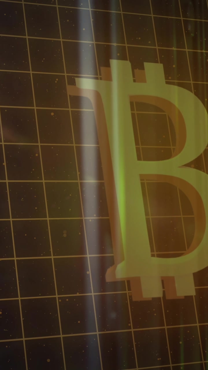 Animazione di elaborazione dati e Bitcoin su lavoratrice caucasica in sala server