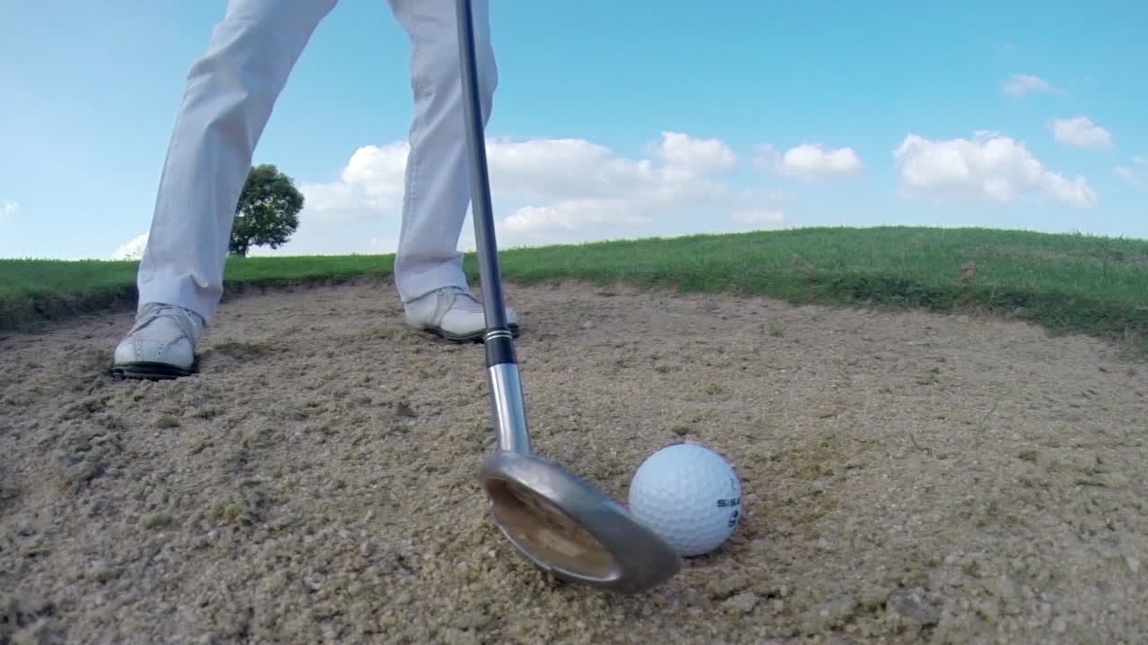 골프를 치는 여자 01