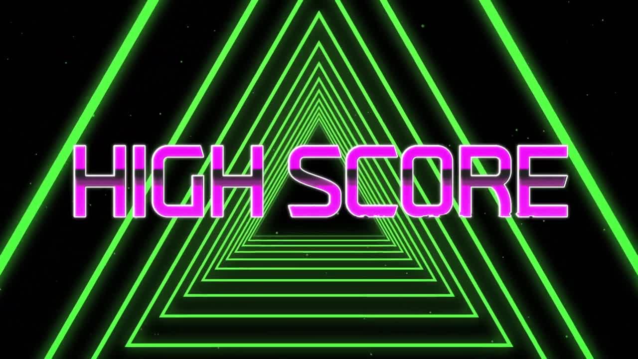 Lila high score-text mot neongröna trianglar i sömlös rörelse på svart bakgrund
