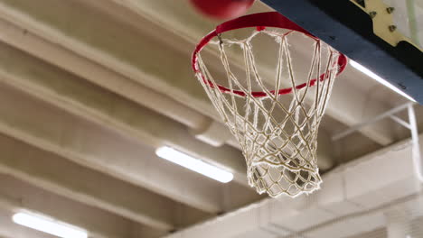 adolescentes en una sesión de entrenamiento.