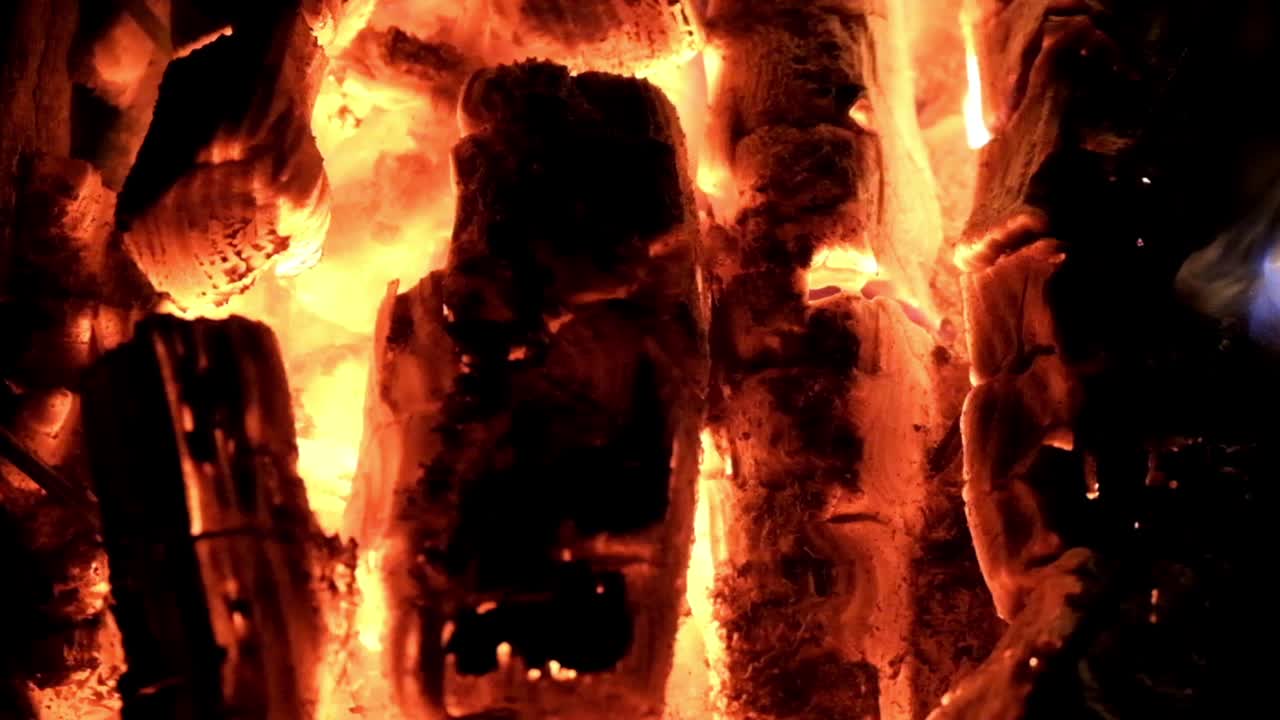 빨갛게 달궈진 석탄