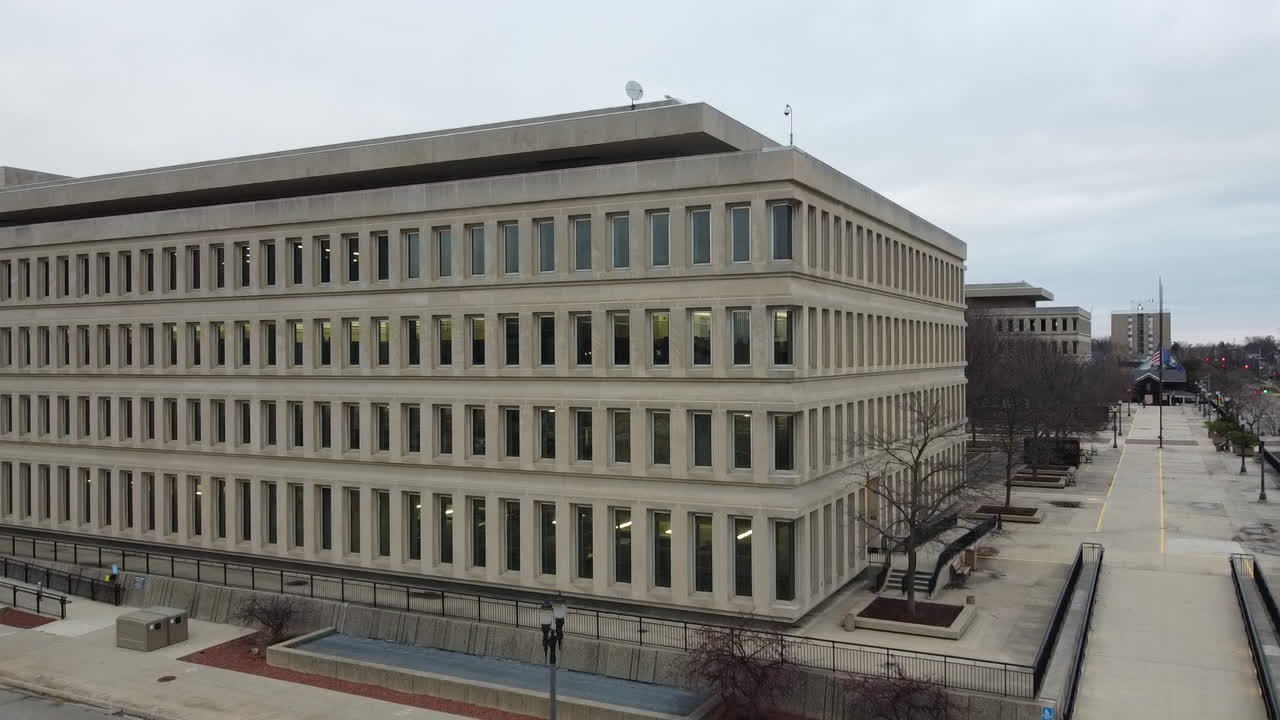 запуск здания казначейства штата мичиган беспилотный летательный аппарат воздушный запас видеозапись замедленного движения