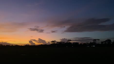 puesta de sol en dhaka