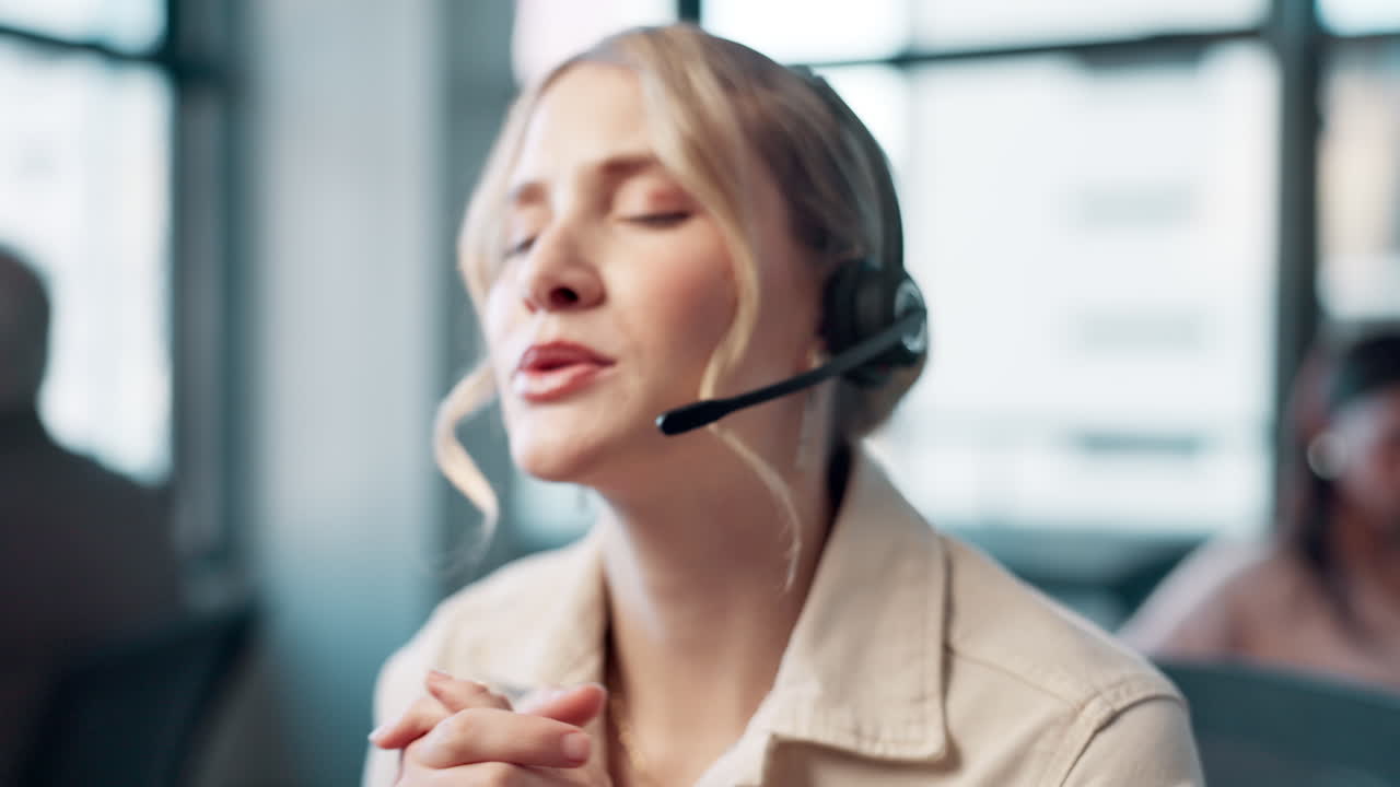 Kundeservicerepresentant med headset