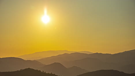 An-awe-inspiring-timelapse-video-captures-the-breathtaking-mountain-range-of-Sinoa-Viewpoint,-with-the-majestic-sunset-serving-as-a-stunning-backdrop