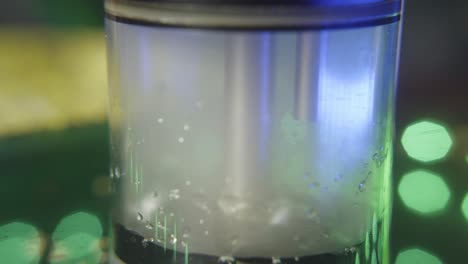 tomada estática de la cámara de un bong de agua de marihuana electrónico