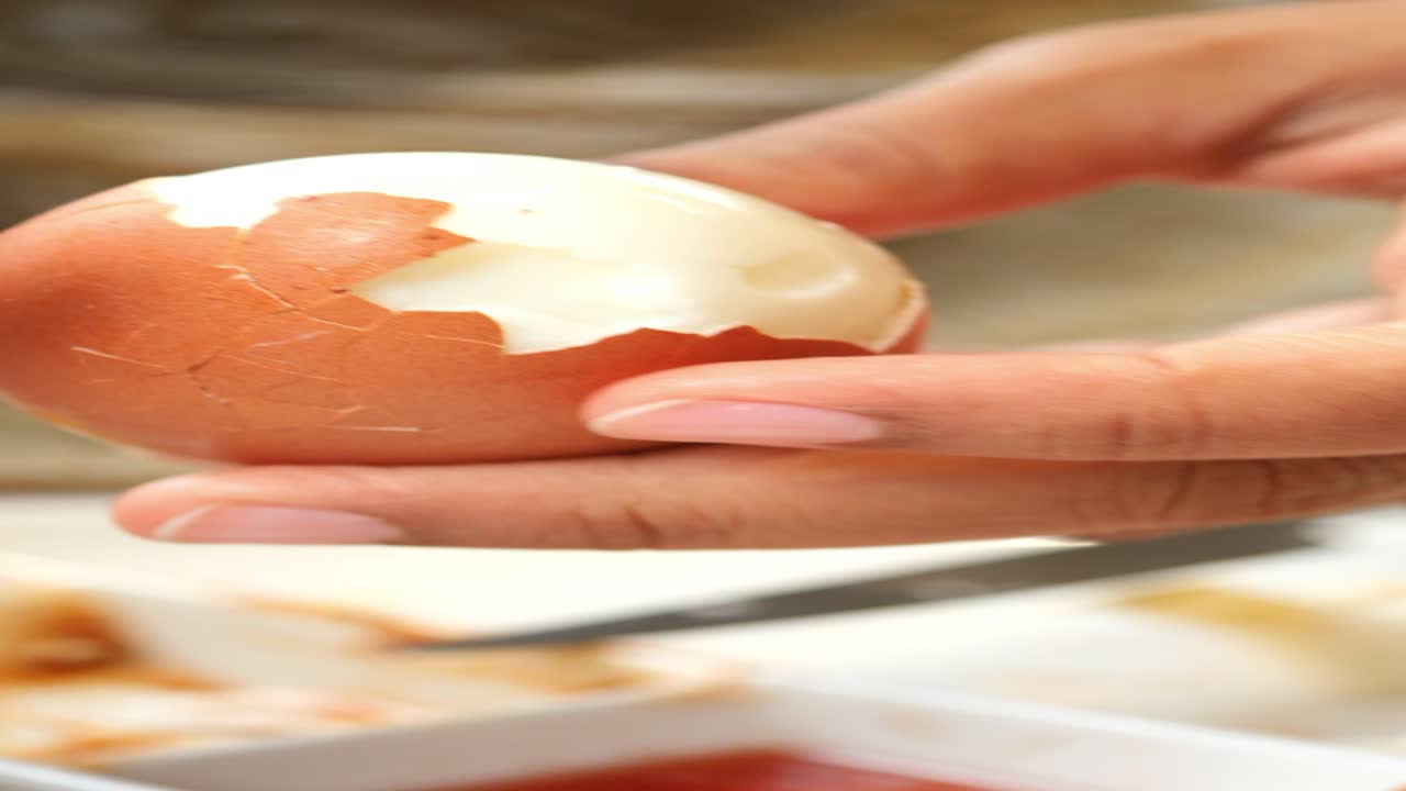 Peeling a Boiled Egg