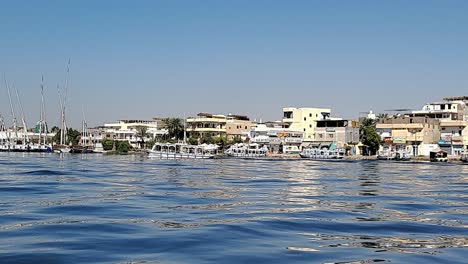 barcos en el nilo