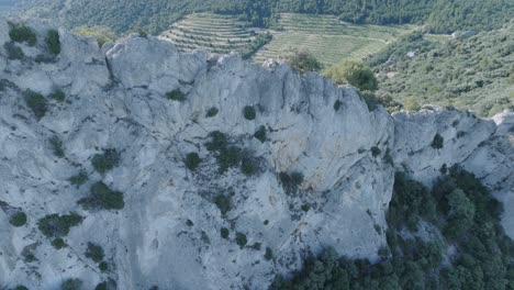 Avión-Teledirigido-De-Arriba-Hacia-Abajo-Vaucluse-Provence-Laces-Montmirail-Francia