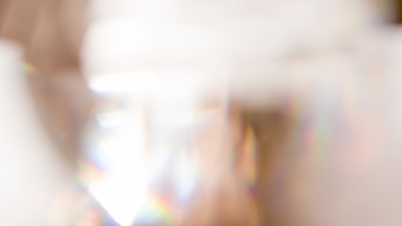 다이아몬드 안의 얼굴의 광학 게임