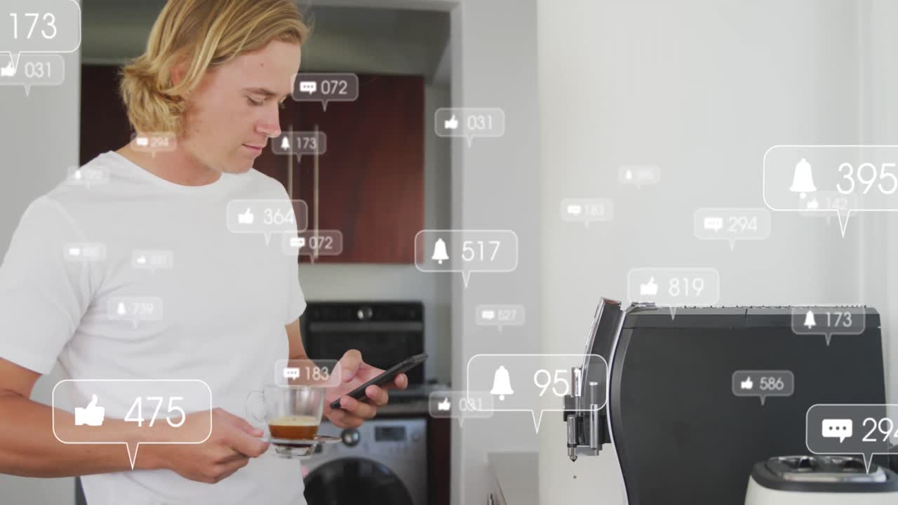 animación de notificaciones de las redes sociales sobre el uso de teléfonos inteligentes tomando café en una cocina soleada