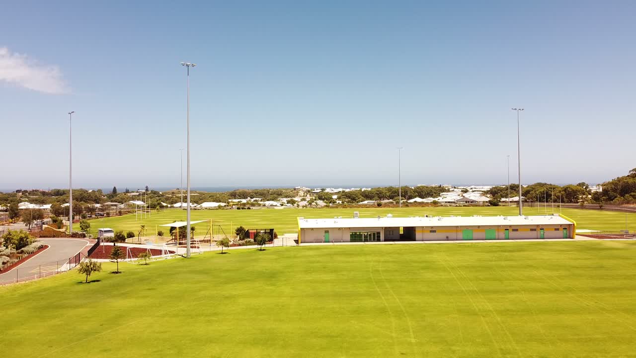 ⁇ 체프 멋진 공원 스포츠 시설과 주변 자전거 트랙, 공중