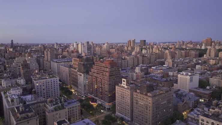 Veduta aerea dell'Upper West Side di New York City di notte. Ripresa a Manhattan