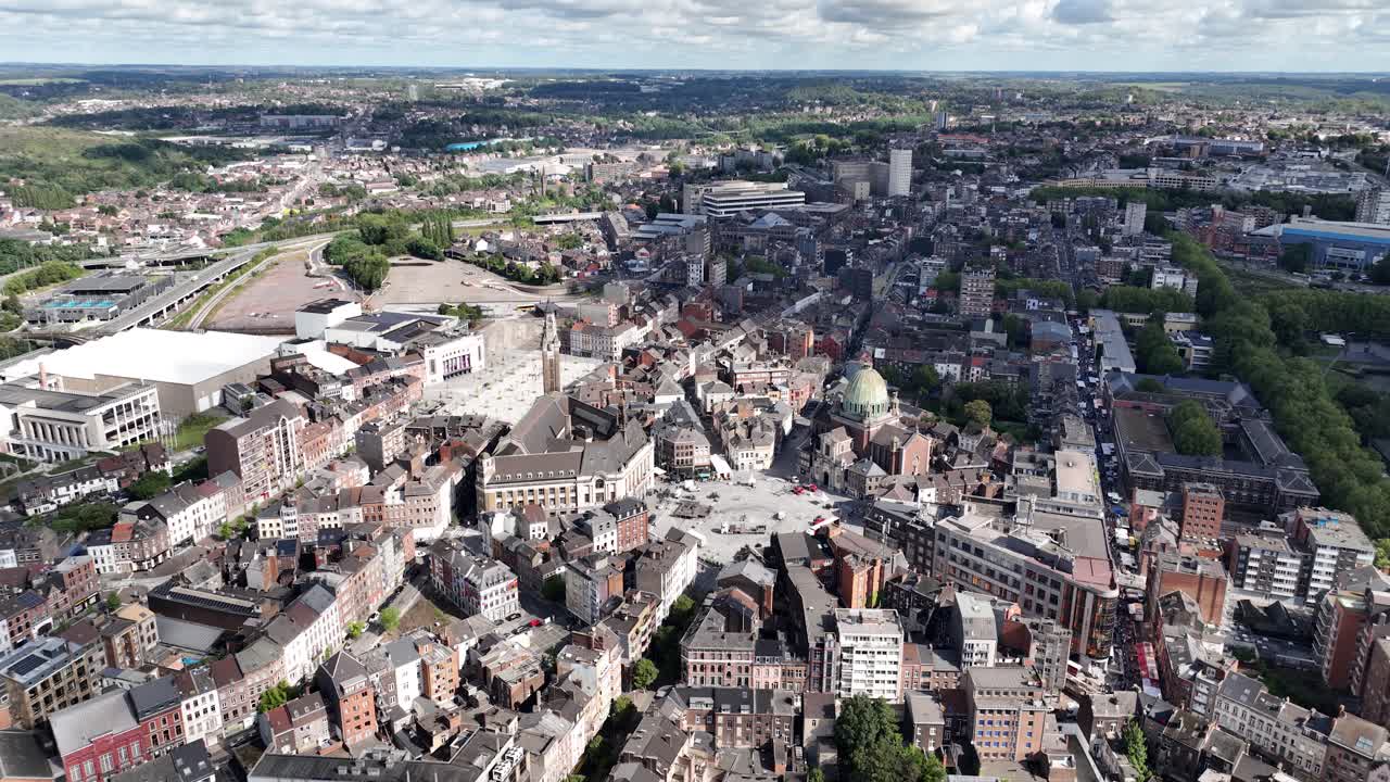 샤를로이, 발로니아, 벨기에, 시청, 보반 광장, 세인트 크리스토프 교회