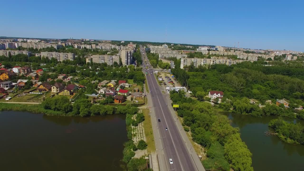 Freeway to the city 01