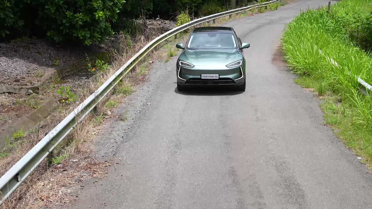 zero emissions, EV, High-end electric car brand Seres 5, Electric SUV, electric car on the road