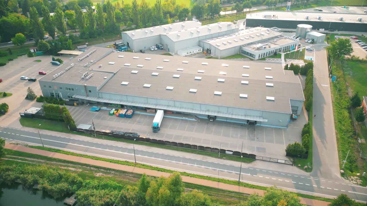 配布センターの無人機からの眺め