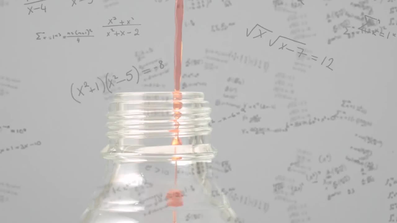 회색 배경에 대한 병에  ⁇ 는 화학물질에 대한 수학적 방정식의 애니메이션