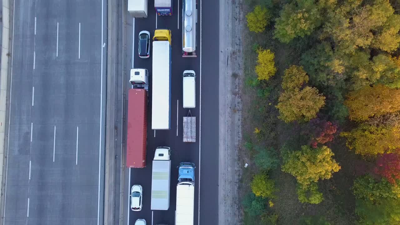 Atasco masivo diario en la autopista M0 en Hungría