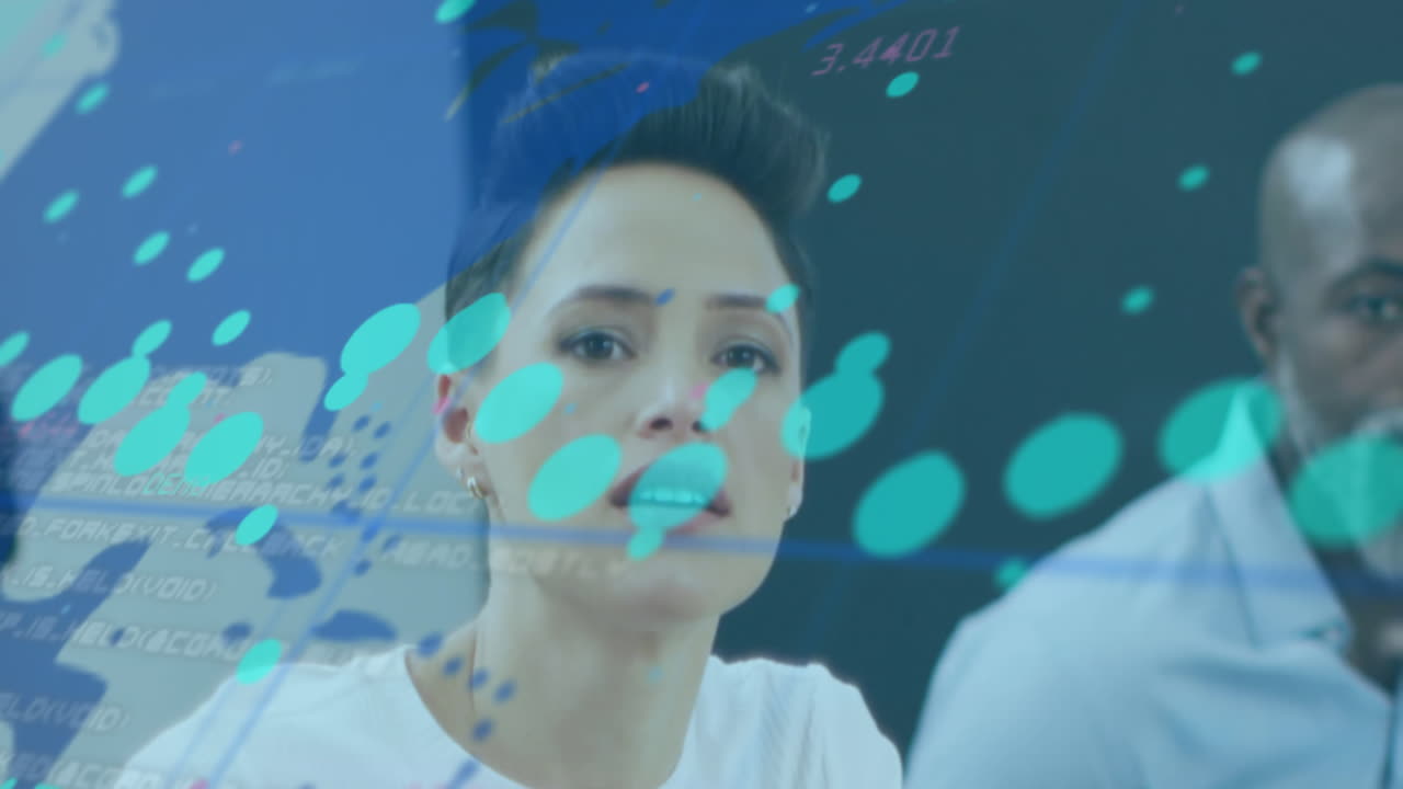 办公室里，金融数据处理动画在多元化的商务人士上方浮现。