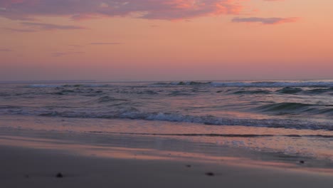 Toma-Deslizante-De-La-Puesta-De-Sol-Sobre-El-Mar-Del-Norte