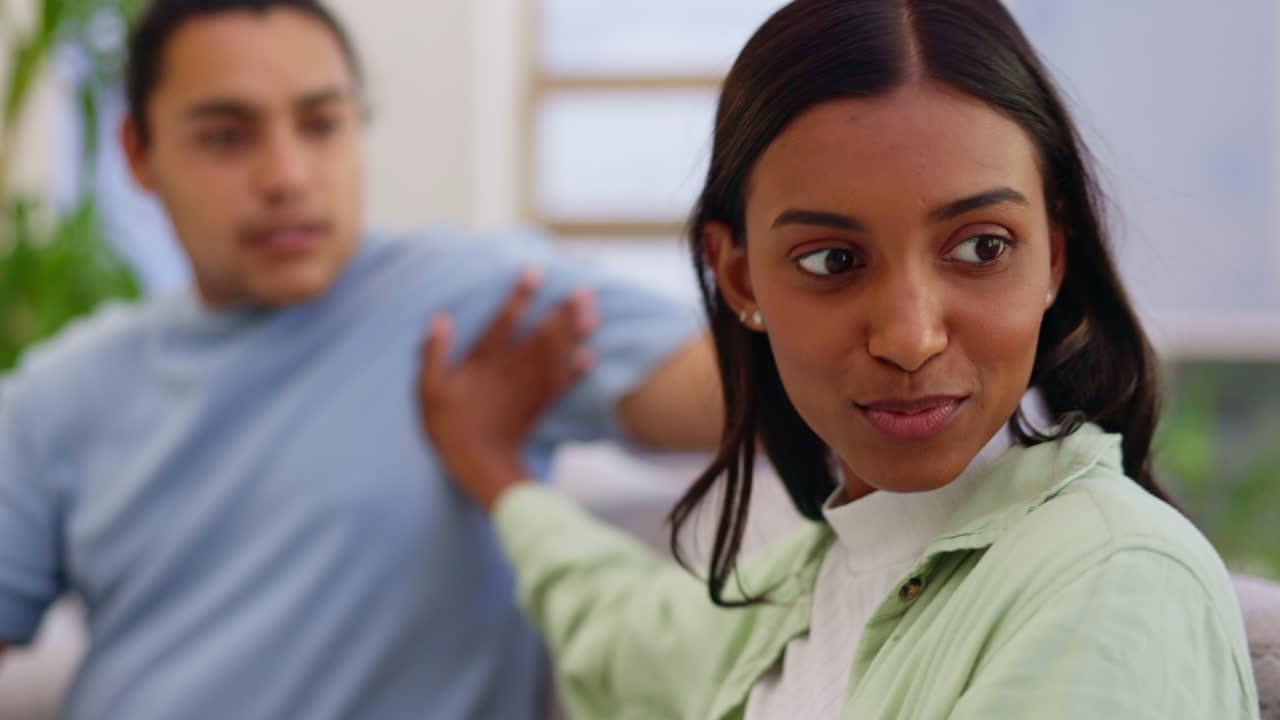 Couple, argument and disagreement in conflict