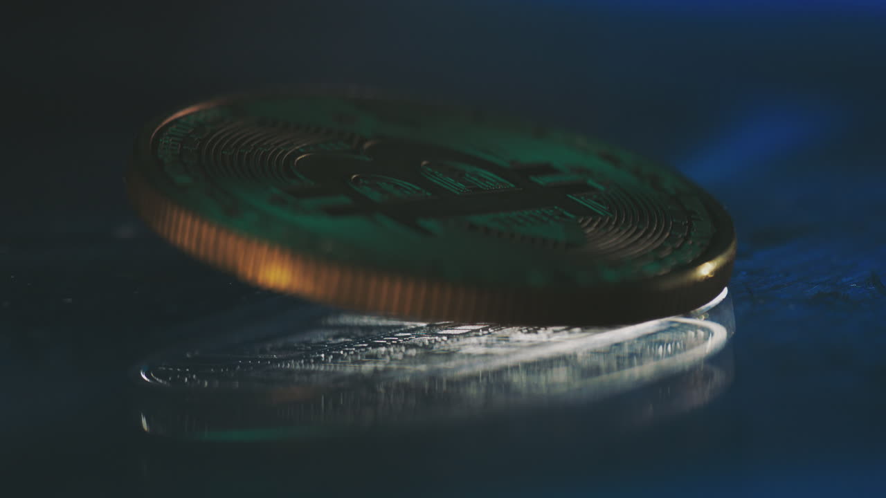 monedas de bitcoin flotando