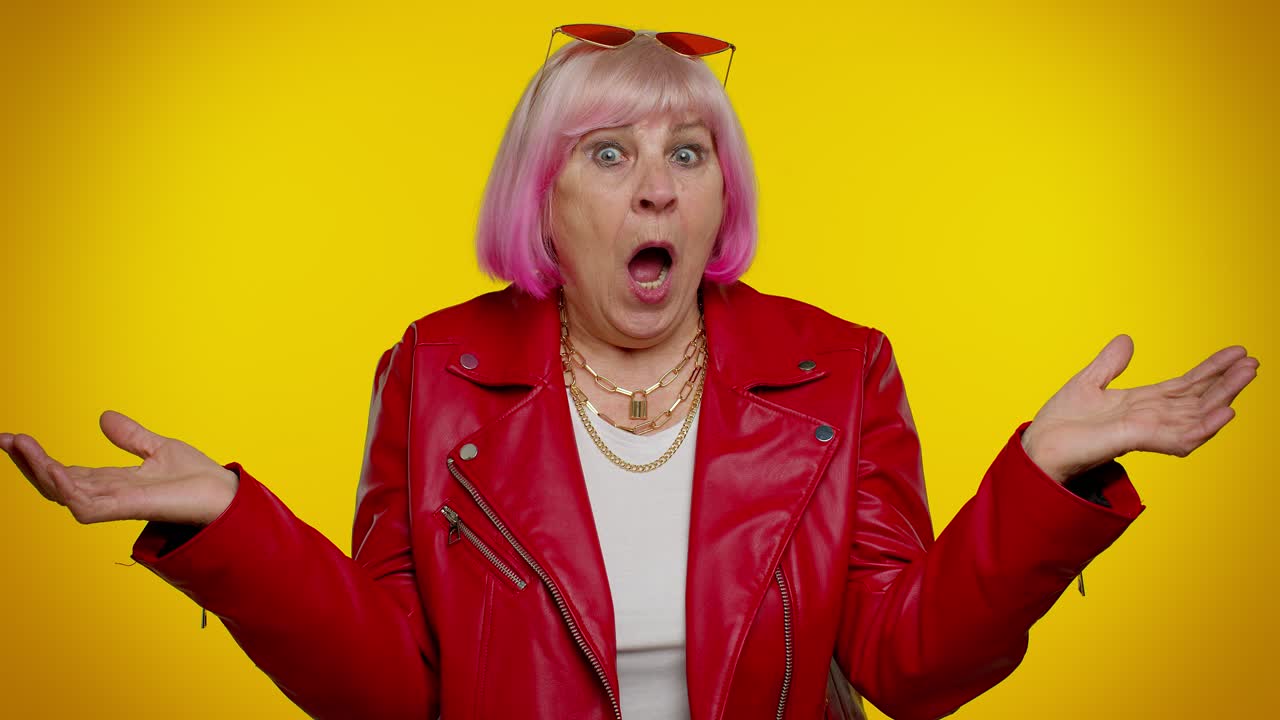 짜증이 나고 화가 나고 노인이 싸우고, 갈등의 이유를 묻고, 왜 그렇게 고집스럽습니까?