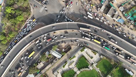 aerial view of jaipur's busy roads and tightly packed homes.