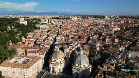 Impresionante-Vista-Aérea-Sobre-La-Piazza-Del-Popolo