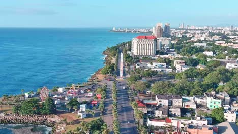 timelapse de malecon e obelisco na praça juan baron em santo domingo