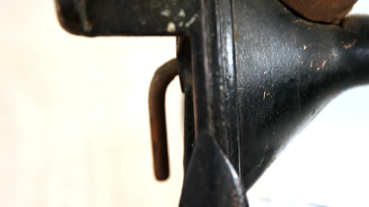 커피  ⁇ 을 가진 빈티지 커피 밀러