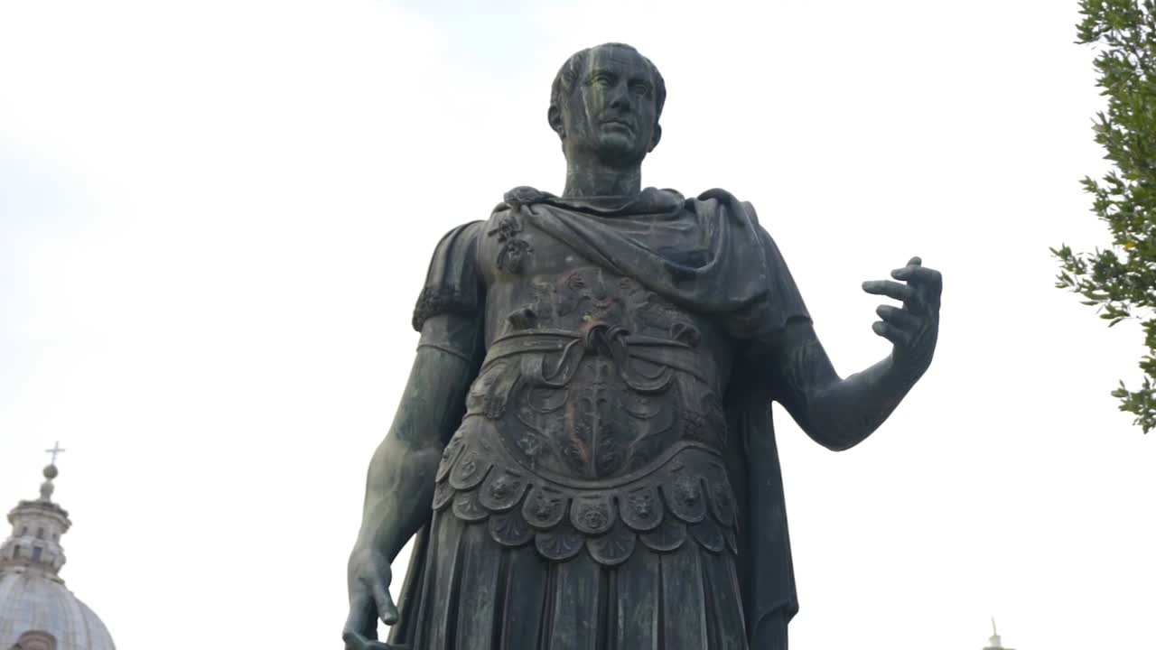 로마 황제 의 동상