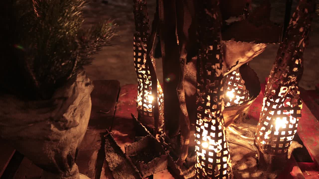 고대 스칸디나비아 바이킹 전사들의 희생을 위한 빛나는 의식 장소.