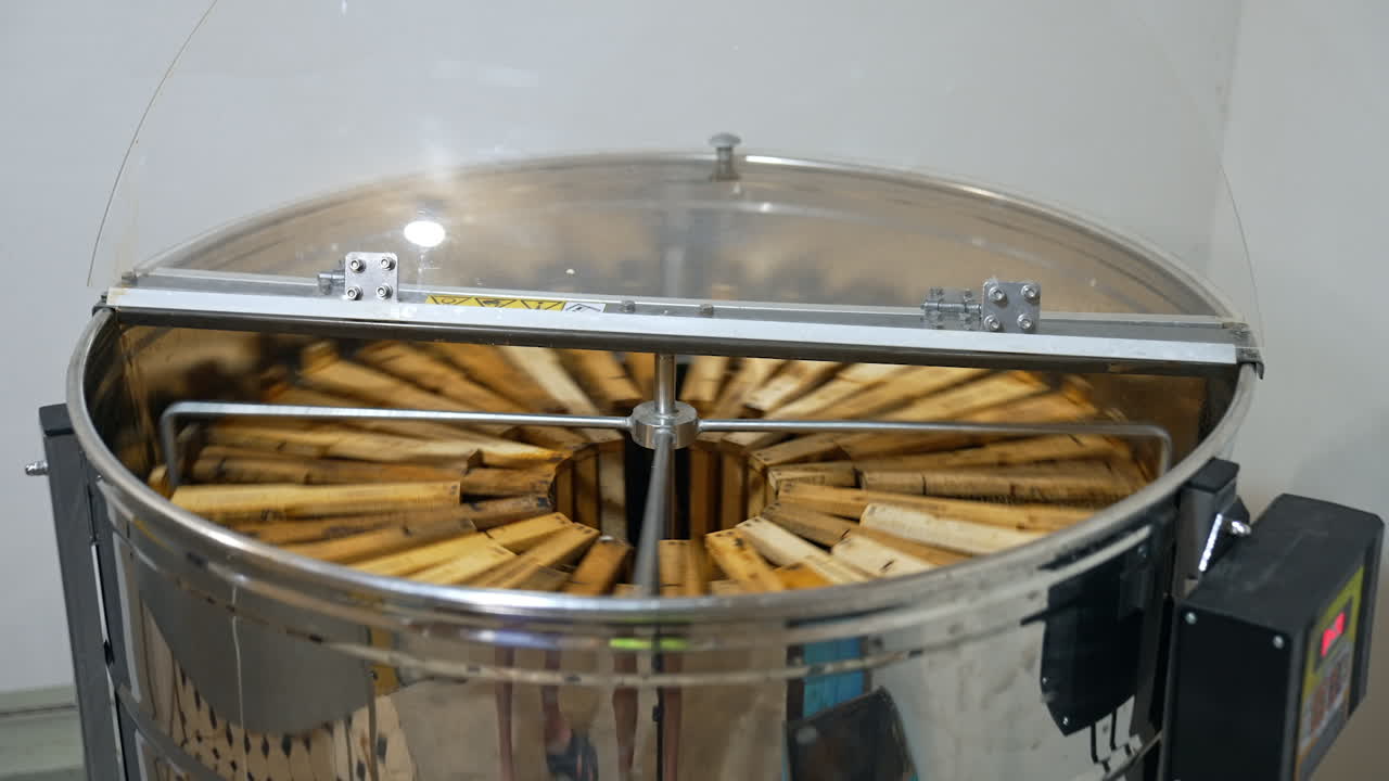 Honey Extractor Machine