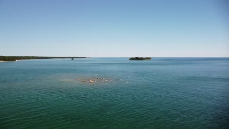 Aerial-Lake-Huron-Felsen-Und-Inseln