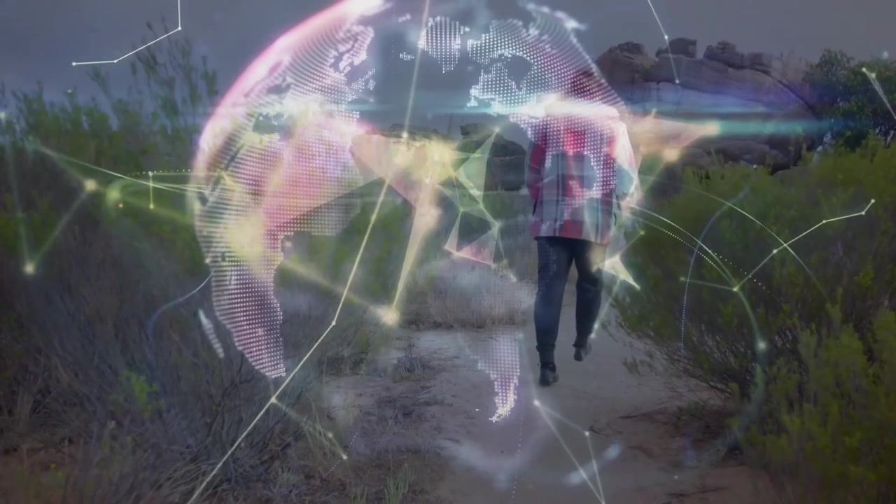 Uomo che si avventura su un sentiero nel deserto ed esplora, intensificando una rete di costellazioni tecnologiche in un globo
