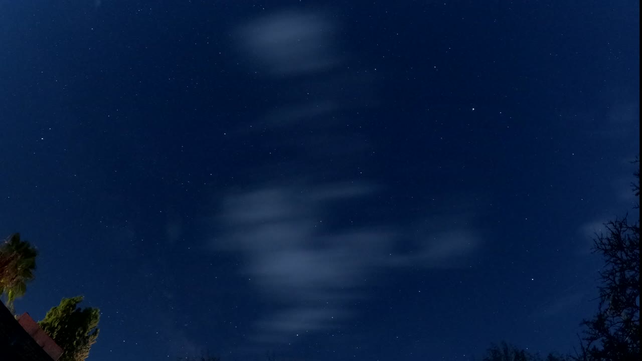 산 속의 작은 마을에서 별의 흔적