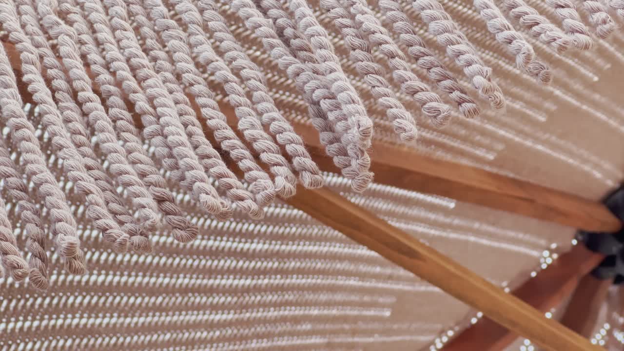 그리스 할키디키 반도의 청정 파란 발 해변