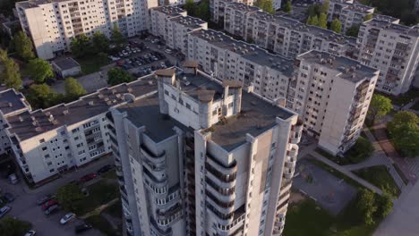 AERIAL-Ascending-Shot-of-a-Soviet-Planned-Residential-District-Seskine-in-Vilnius,-Lithuania