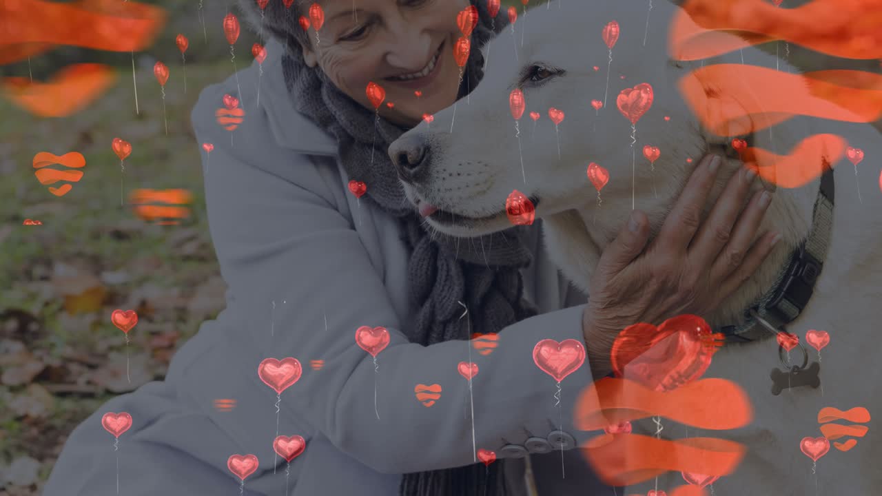 고위 백인 여성과 함께 떠다니는 심장 아이콘과 애완견의 애니메이션