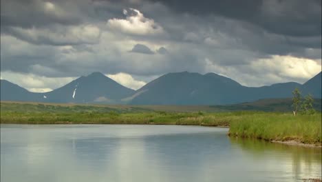 Alaska-See-Und-Berge