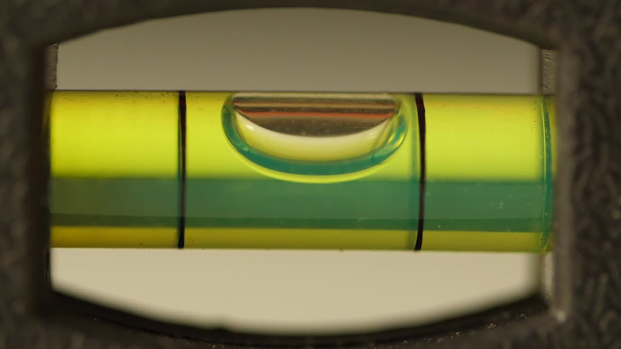 primer plano de un nivel de burbuja