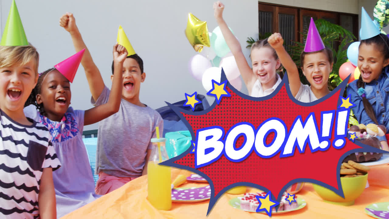 boom texto en burbuja de discurso contra los niños que llevan sombreros de fiesta en una fiesta de cumpleaños