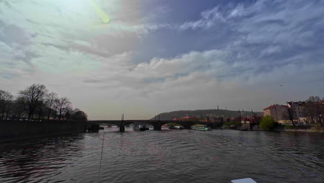 Beautiful-bridge-over-Vltava-river-in-Prague-city,-static-view